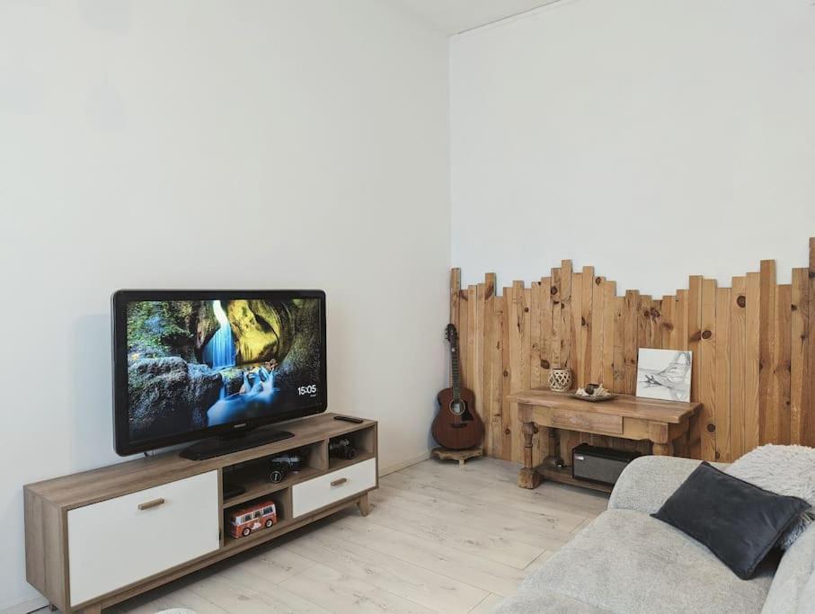 סיג'אן A 5Mn De La Reserve Africaine, Charmante Maison De Village Avec Patio מראה חיצוני תמונה
