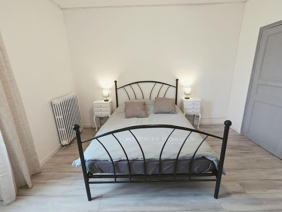 סיג'אן A 5Mn De La Reserve Africaine, Charmante Maison De Village Avec Patio מראה חיצוני תמונה